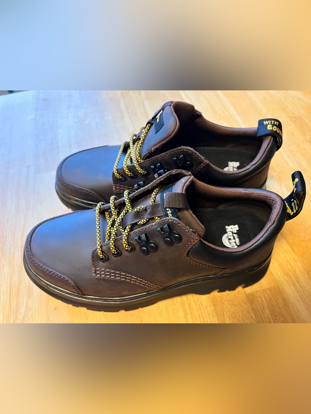 Doc Martens Tarik Lo Leather - Men’s 8 - NWOT